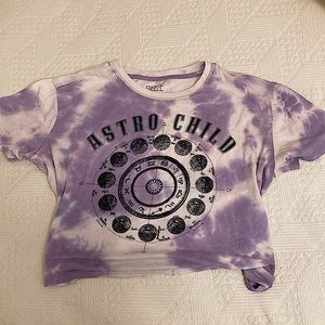 XL cropped shirt from brand "freeze".